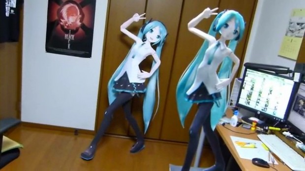 life size hatsune miku figure